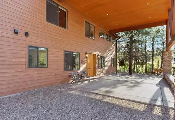 Rock Creek Ranch Holiday home